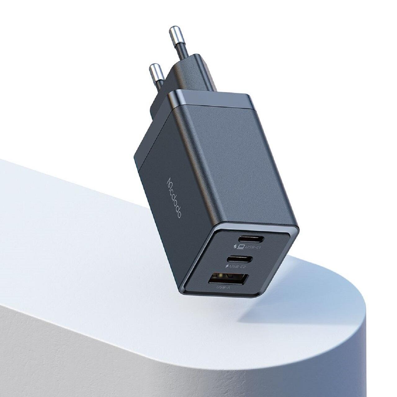 Сетевое зарядное устройство Mcdodo 70W GaN 5 mini (CH-1543) with Type-c to Type-c Cable 2m Black